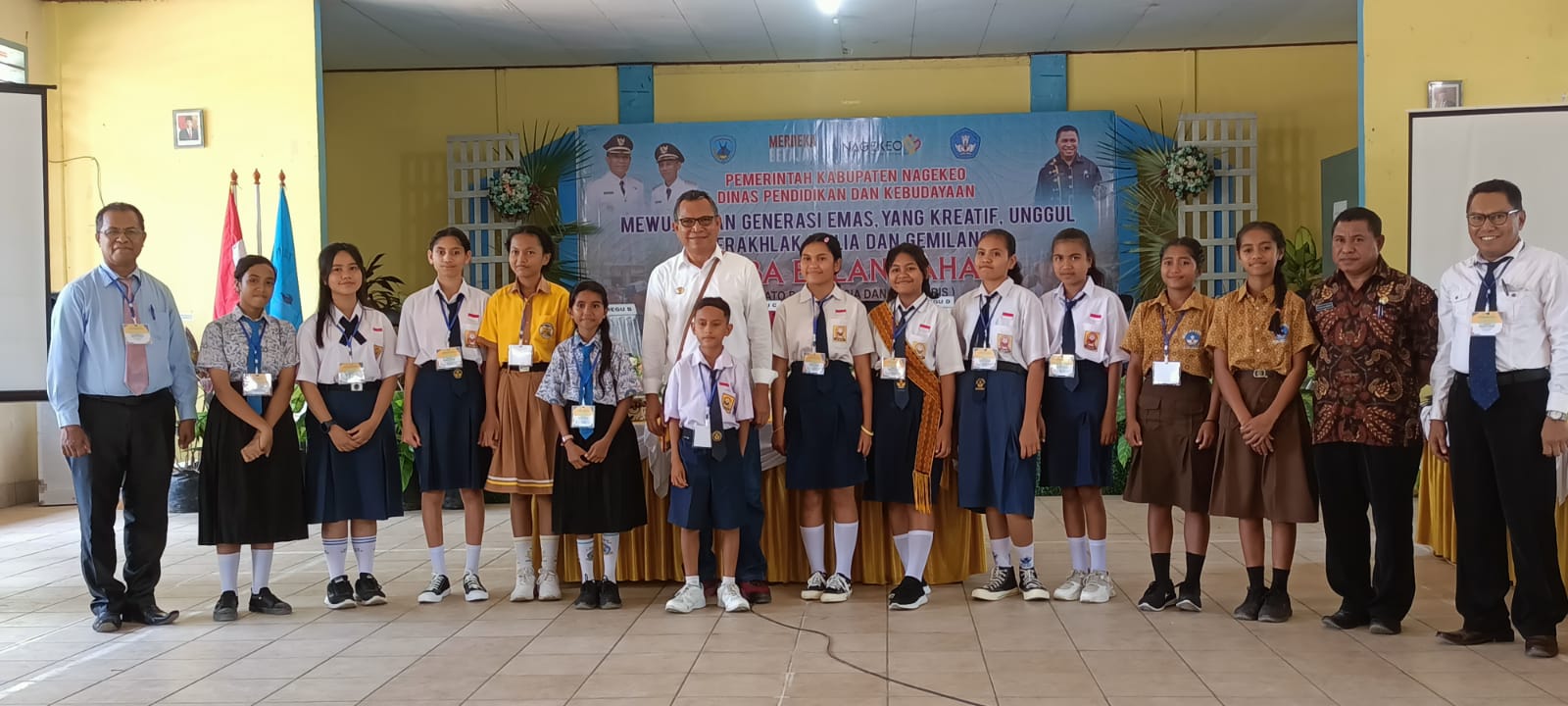 Bupati Nagekeo Membuka Kegiatan Lomba Bulan Bahasa Tingkat SMP (3)
