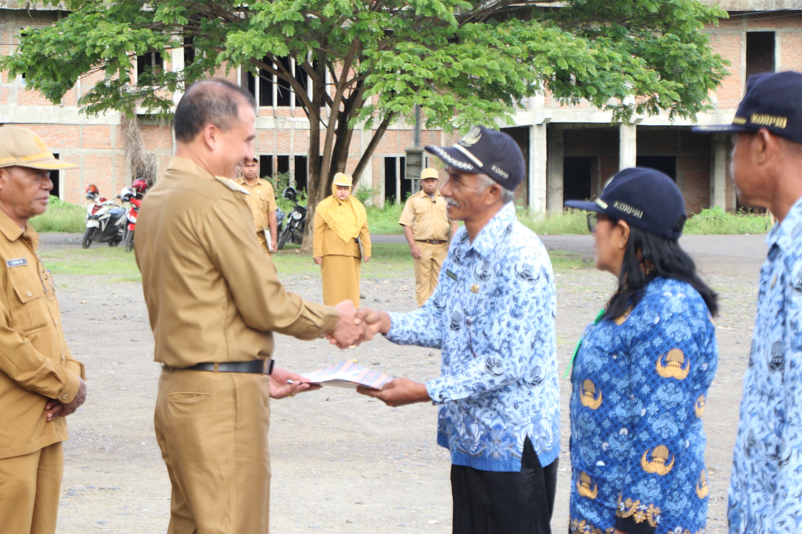Pj.Bupati Drs.Doris Rihi Pimpin Apel Kekuatan Perdana (2)