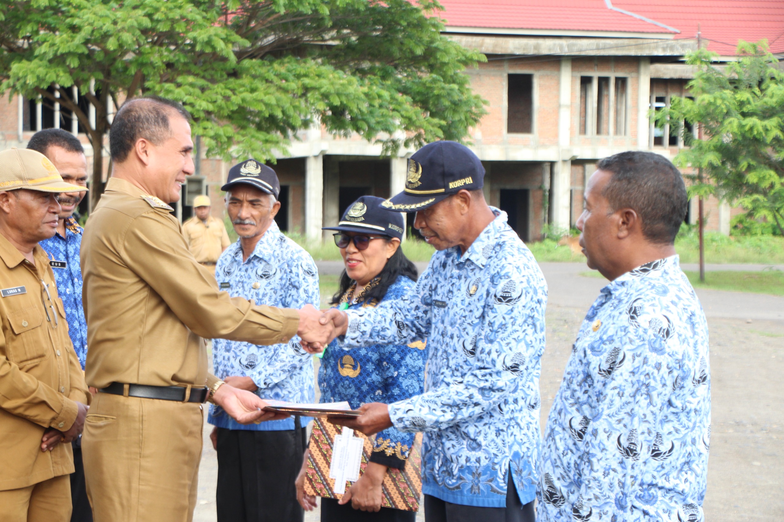Pj.Bupati Drs.Doris Rihi Pimpin Apel Kekuatan Perdana (3)
