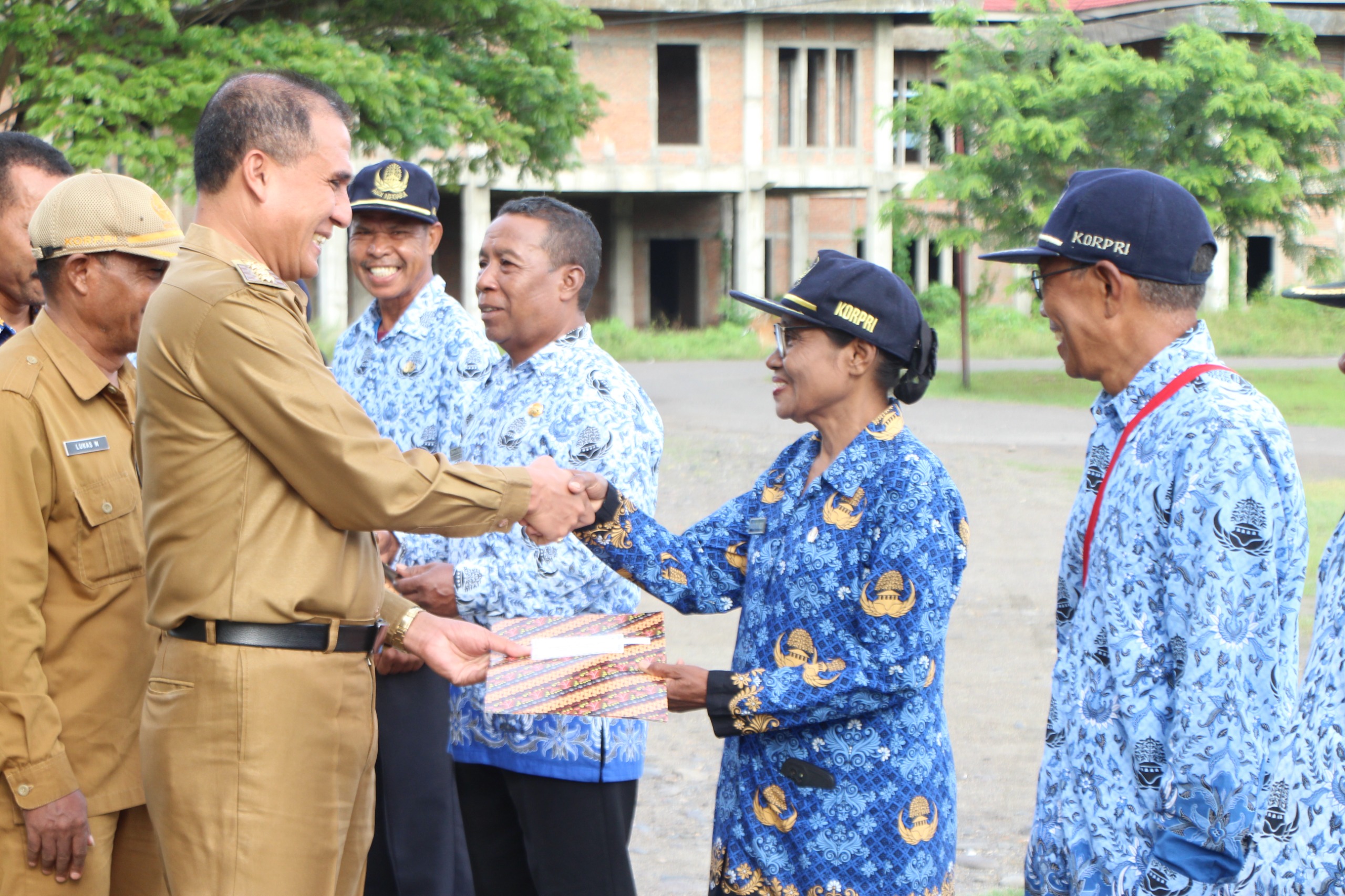 Pj.Bupati Drs.Doris Rihi Pimpin Apel Kekuatan Perdana (4)