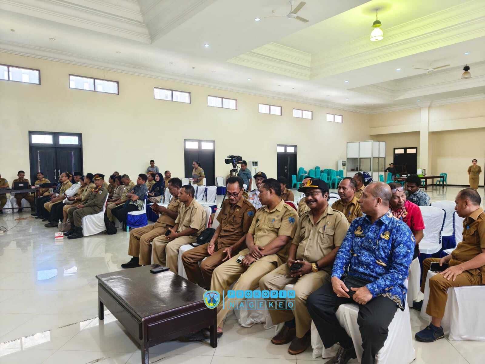 Terapkan Sistem Pemerintahan Berbasis Elektonik, Wagub Gonzalo Launching Portal Satu Data Nagekeo (3)