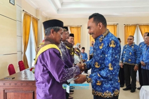 Wakil Bupati Nagekeo melepas Jemaah Calon Haji Kabupaten Nagekeo Tahun 1446 H/2025 M