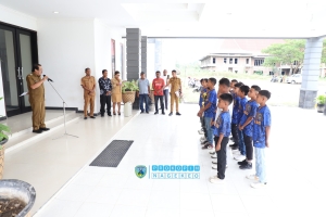 Bupati Nagekeo Lepas Keberangkatan Kontingen Sepak Bola Putra Nagekeo U-12 Menuju Jakarta