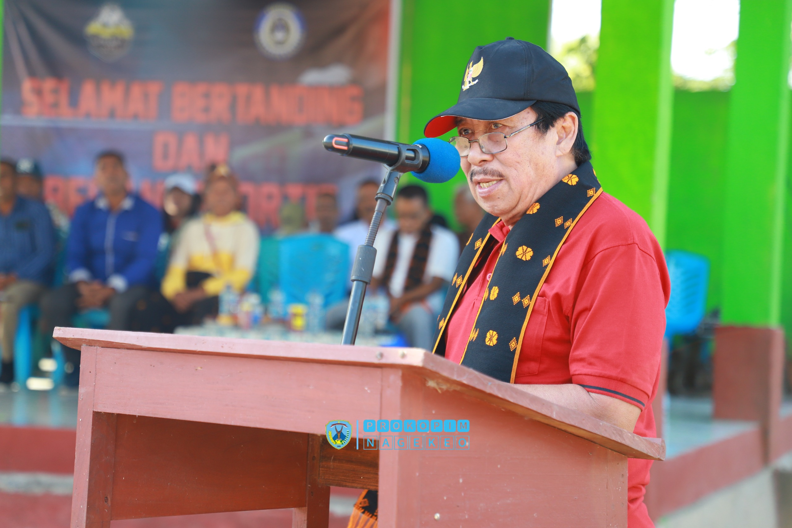 Bupati Nagekeo Membuka Dengan Resmi Turnamen Sepak Bola Lape Cup II (4)