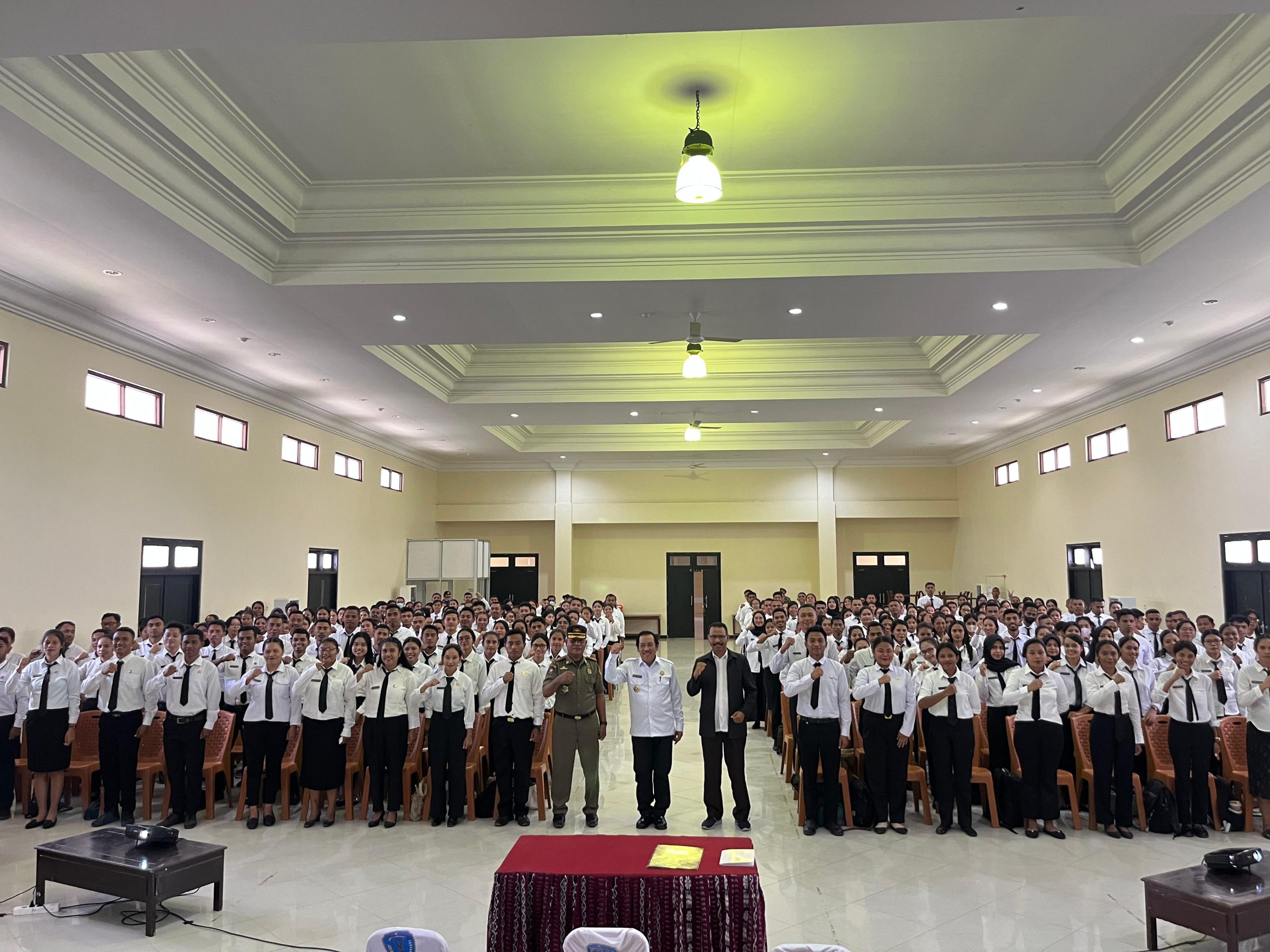 Pemerintah Kabupaten Nagekeo Gelar Pembekalan Bagi 283 CPNS Formasi 2024 Tegaskan Semangat Pengabdian dan Profesionalisme ASN (5)