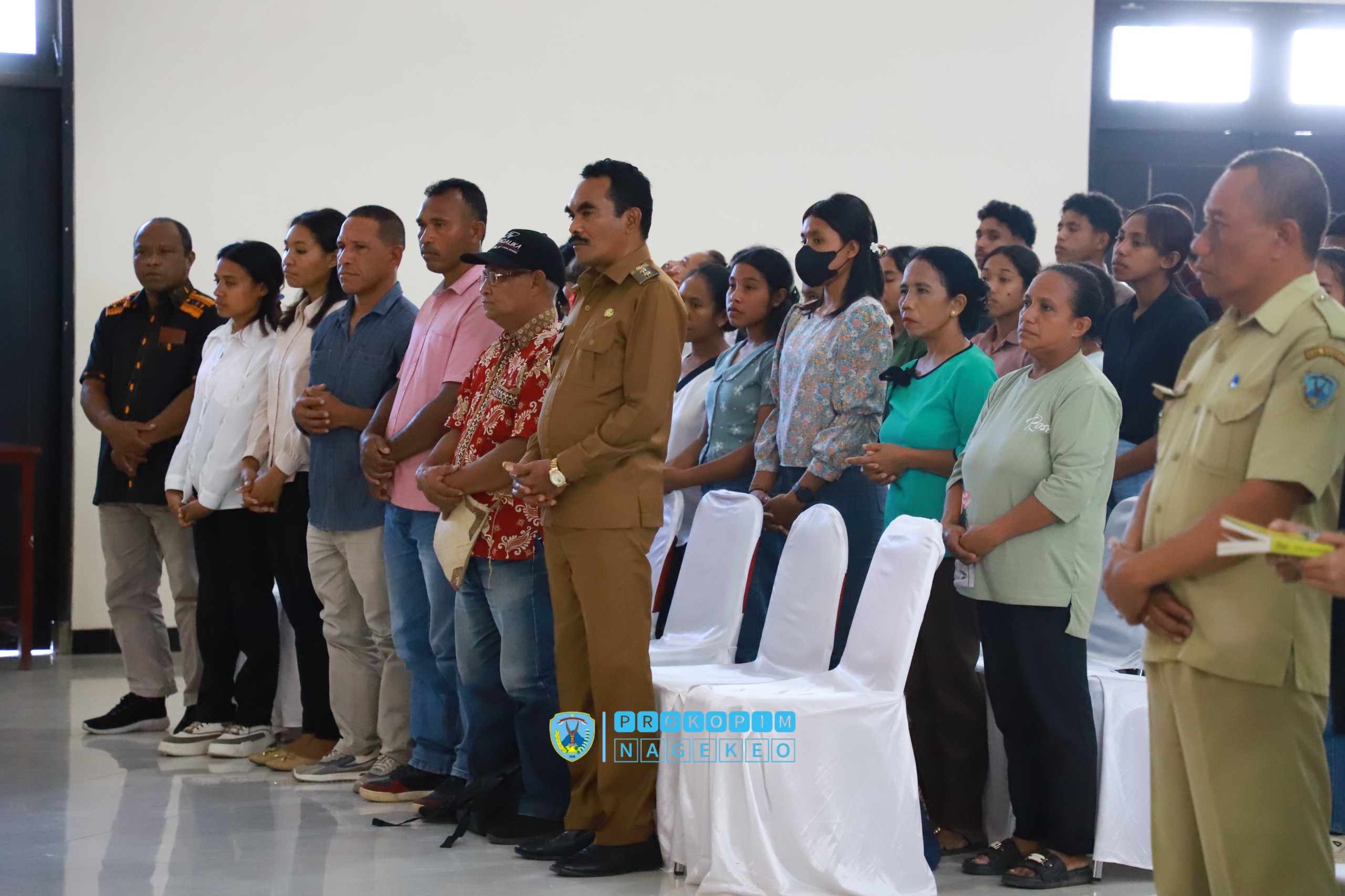 Wakil Bupati Nagekeo Lepas Keberangkatan Mahasiswa ITS Mandala Menuju Jember (4)