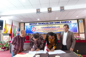 Penandatanganan PKS Antara Pemkab Nagekeo dan ITS Mandala Jember