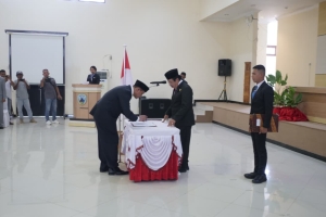 Bupati Nagekeo Lantik Penjabat Sekda dan Ketua Dharma Wanita Persatuan Kabupaten Nagekeo